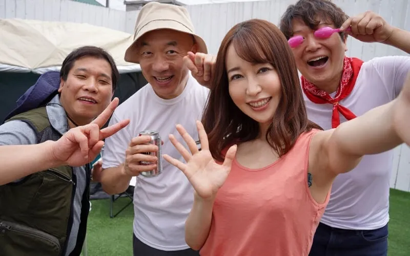 ông chồng để vợ yêu cắm trại 3 ngày 2 đêm với hiệp hội khu phố mà không biết…