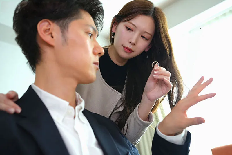 Bà xã đi đi chơi, ông xã ở nhà bị nhỏ em bà xã gạ đụ không trượt phát nào